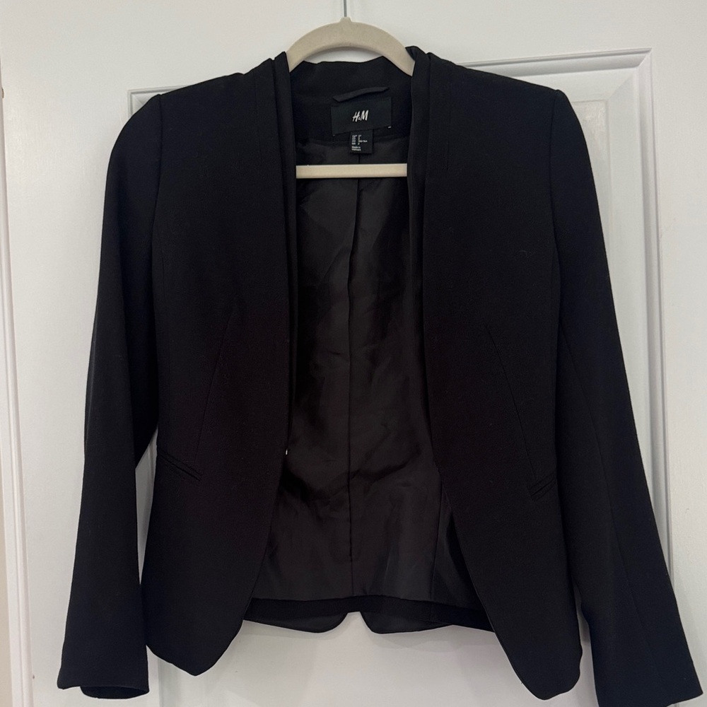 H&M Women's Elegant Black Suit Jacket